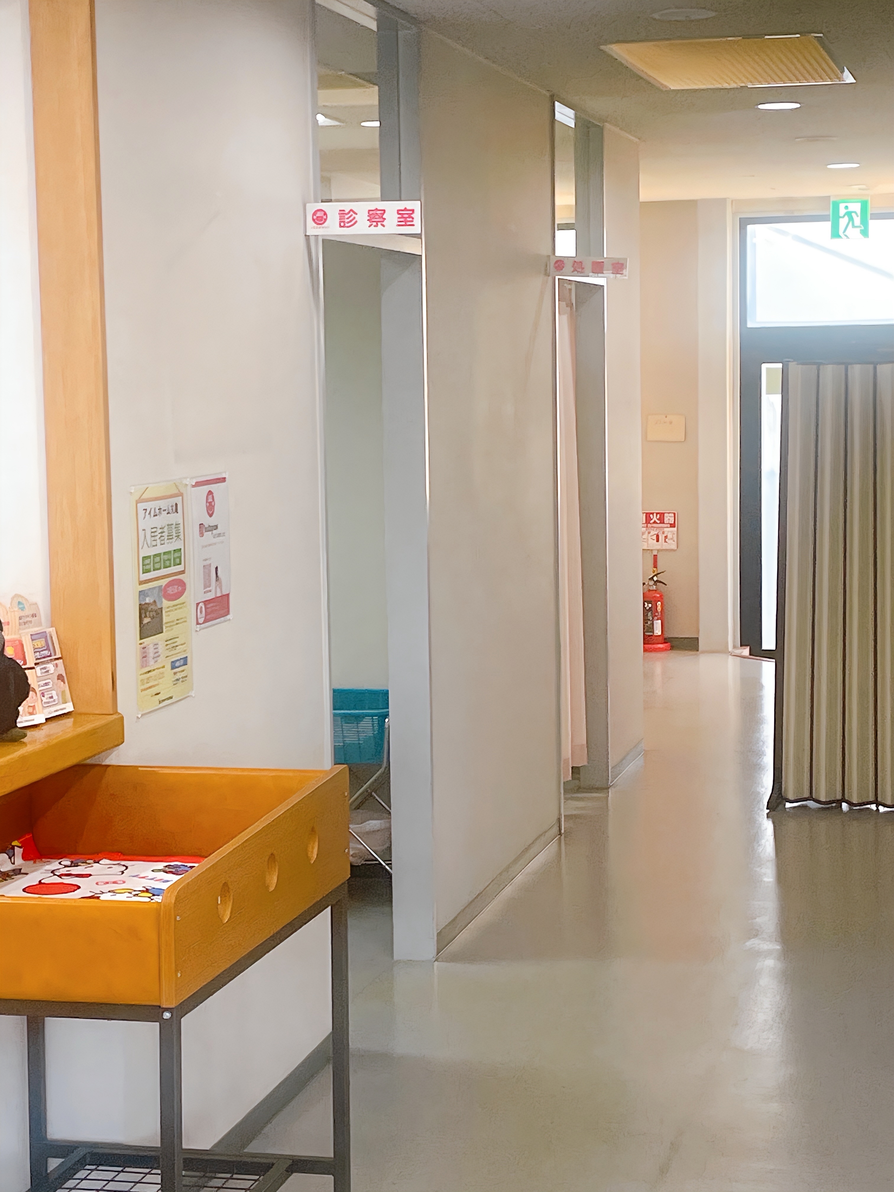 うたづ小児クリニック 院内①
